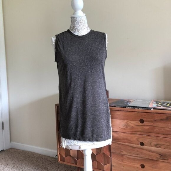 Pimatee Tops - Gray sleeveless muscle tee